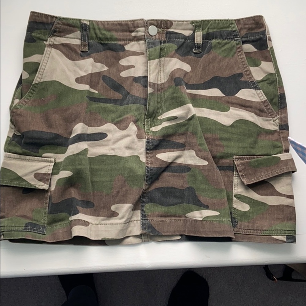 Forever 21 skirt